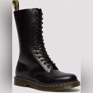 Dr Martens 1914 Black Classic14 Eyelet Smooth Leather Tall Boots Women's US 7